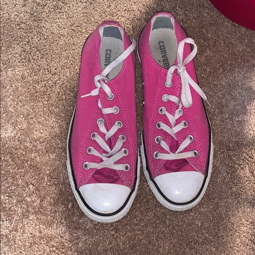 Pink converse